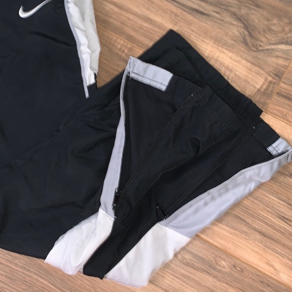 nike track pants - Picture 2 of 4